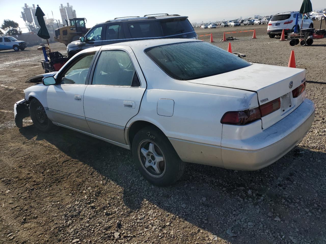 Photo 1 VIN: JT2BG22K0X0361553 - TOYOTA CAMRY 