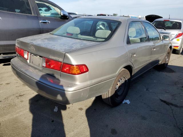 Photo 2 VIN: JT2BG22K0Y0439346 - TOYOTA CAMRY 