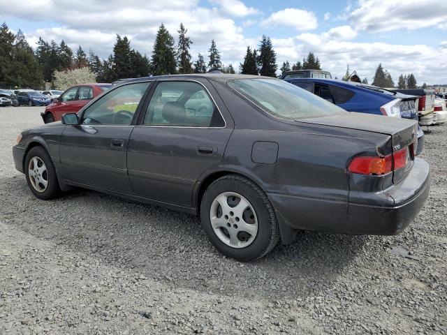 Photo 1 VIN: JT2BG22K0Y0527670 - TOYOTA CAMRY 