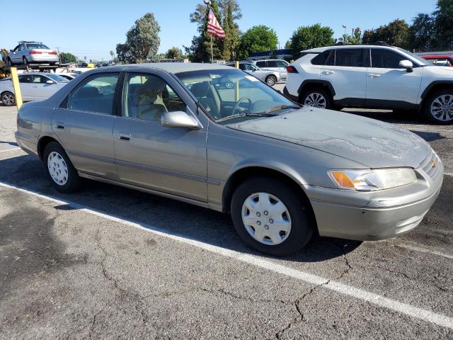 Photo 3 VIN: JT2BG22K1V0046211 - TOYOTA CAMRY LE 