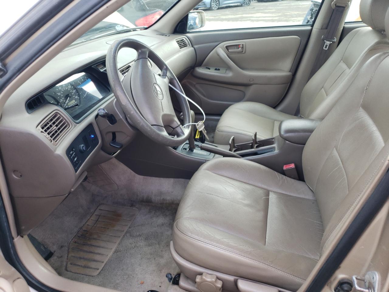 Photo 6 VIN: JT2BG22K1V0096011 - TOYOTA CAMRY 