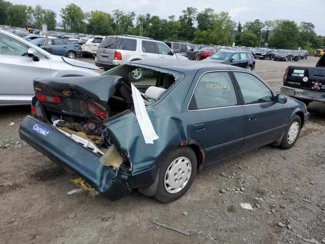 Photo 2 VIN: JT2BG22K1W0105257 - TOYOTA CAMRY 