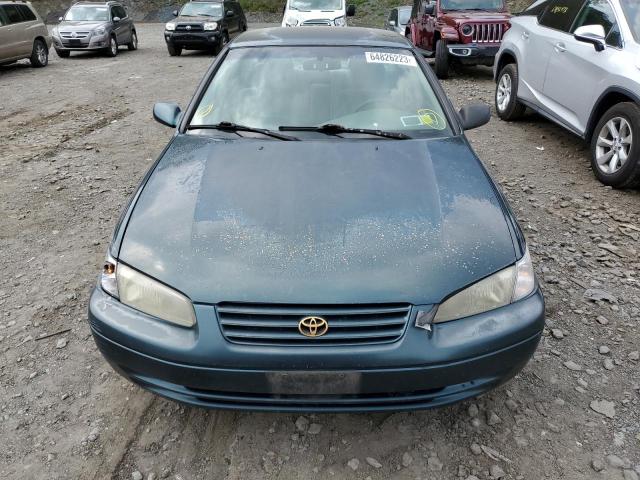 Photo 4 VIN: JT2BG22K1W0105257 - TOYOTA CAMRY 