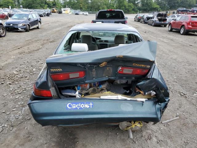 Photo 5 VIN: JT2BG22K1W0105257 - TOYOTA CAMRY 