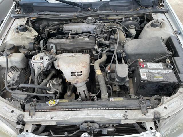 Photo 6 VIN: JT2BG22K1X0375400 - TOYOTA CAMRY LE 