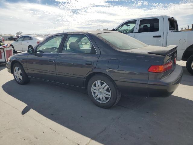 Photo 1 VIN: JT2BG22K1Y0505208 - TOYOTA CAMRY 