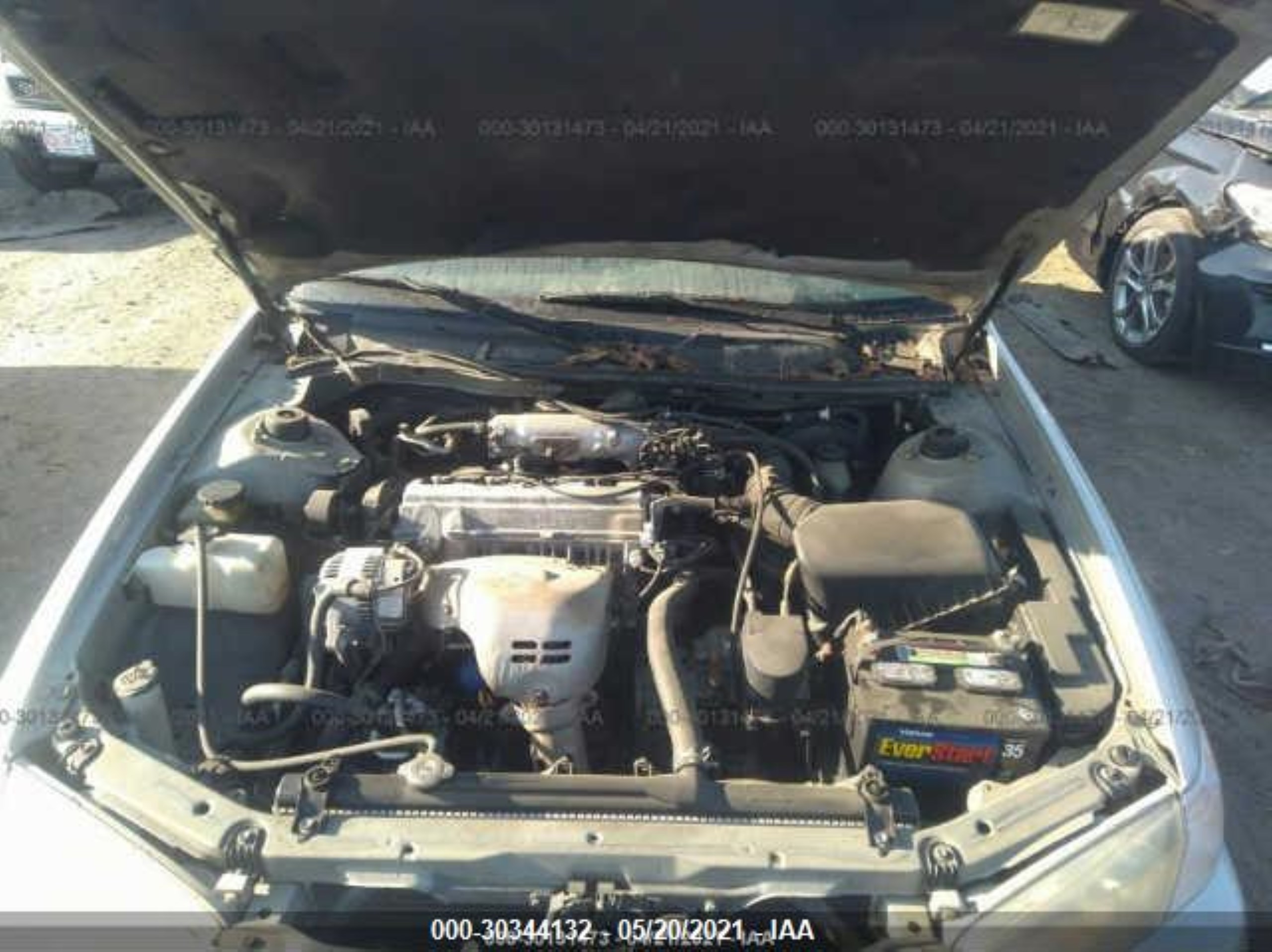 Photo 9 VIN: JT2BG22K1Y0516693 - TOYOTA CAMRY 