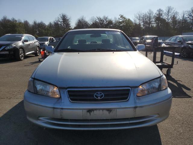 Photo 4 VIN: JT2BG22K1Y0516998 - TOYOTA CAMRY CE 