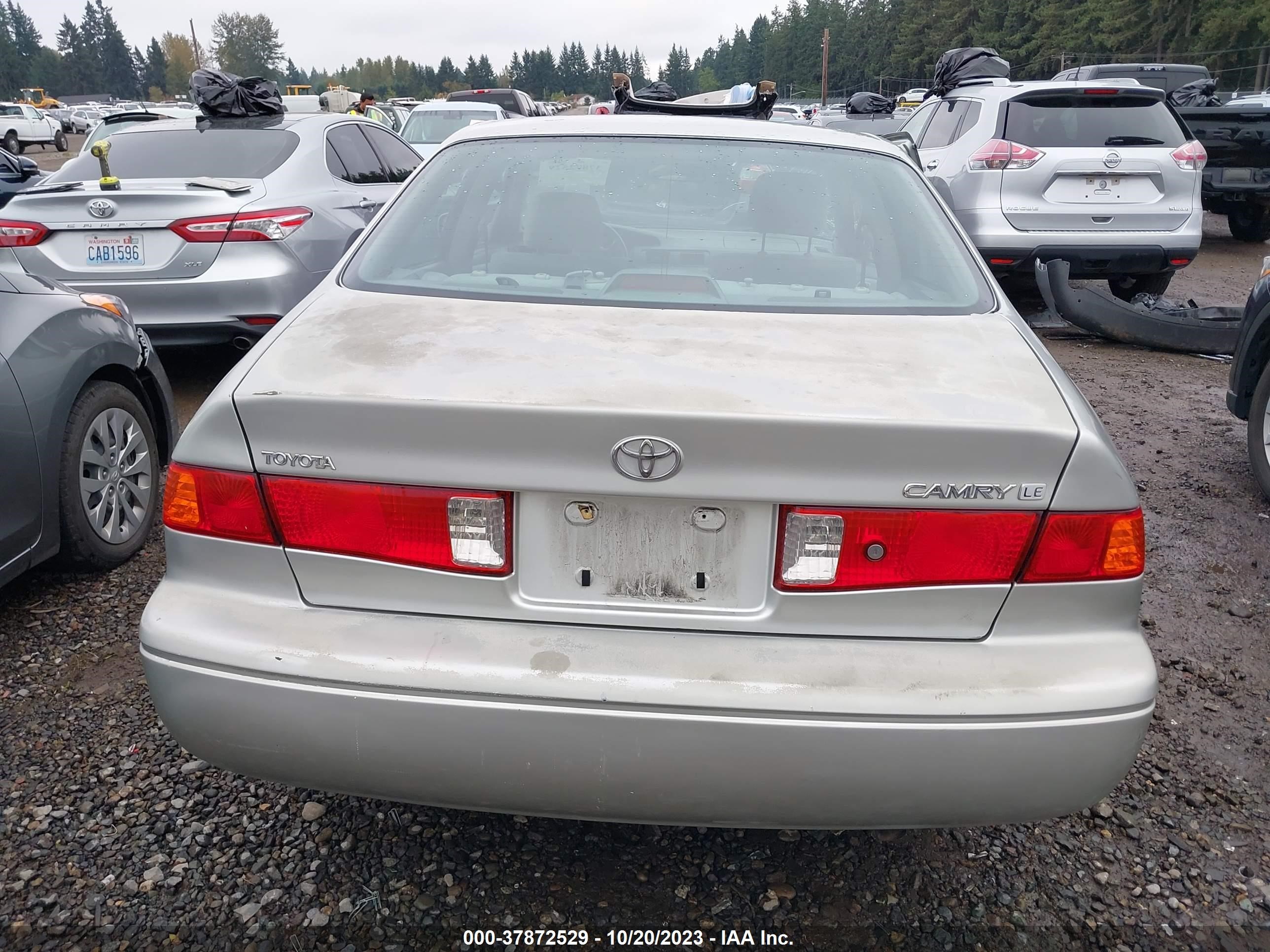 Photo 14 VIN: JT2BG22K1Y0529539 - TOYOTA CAMRY 