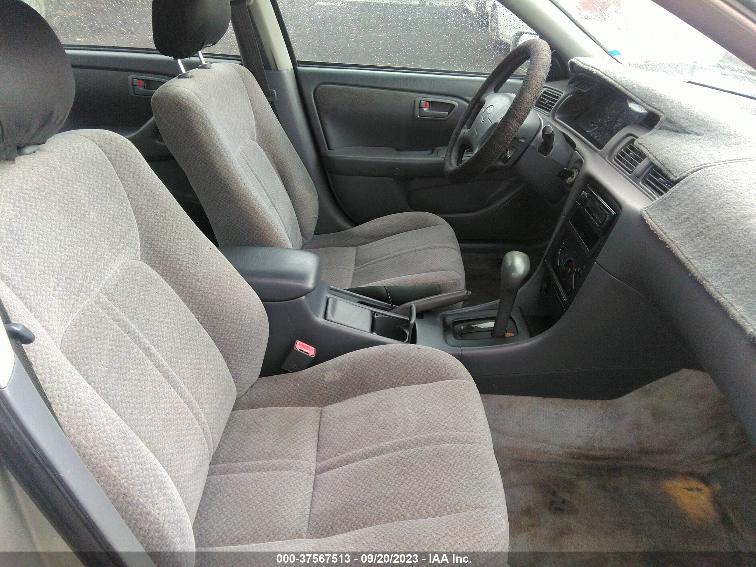 Photo 4 VIN: JT2BG22K210538823 - TOYOTA CAMRY 