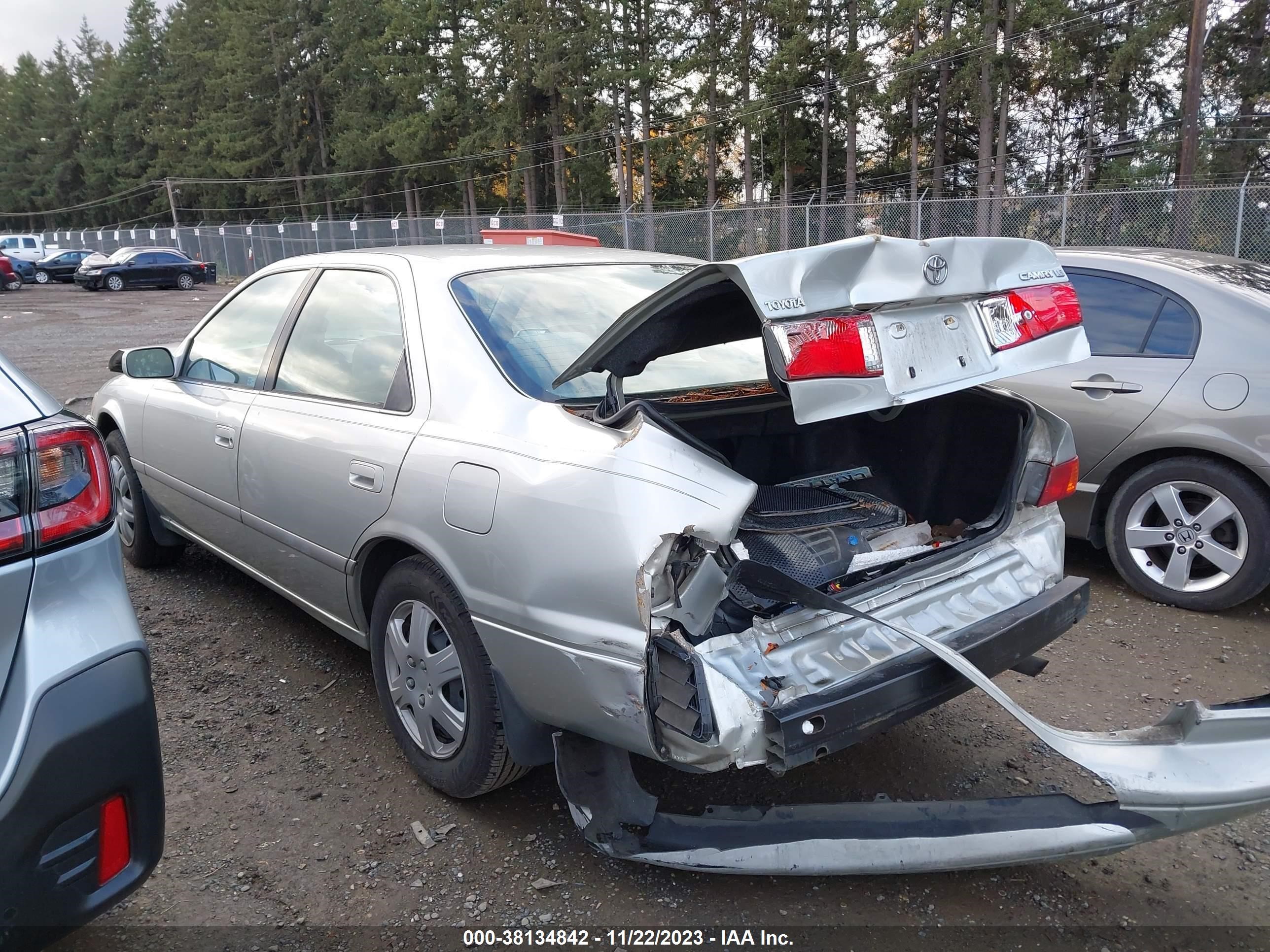 Photo 2 VIN: JT2BG22K210568338 - TOYOTA CAMRY 