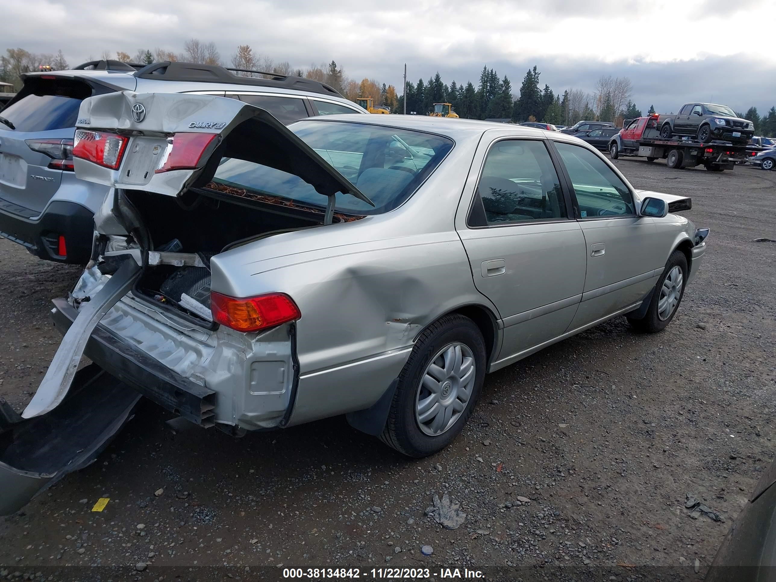 Photo 3 VIN: JT2BG22K210568338 - TOYOTA CAMRY 