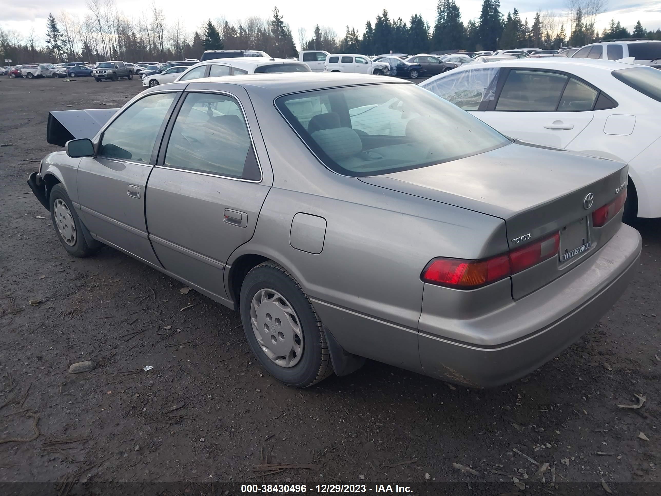 Photo 2 VIN: JT2BG22K2V0019714 - TOYOTA CAMRY 