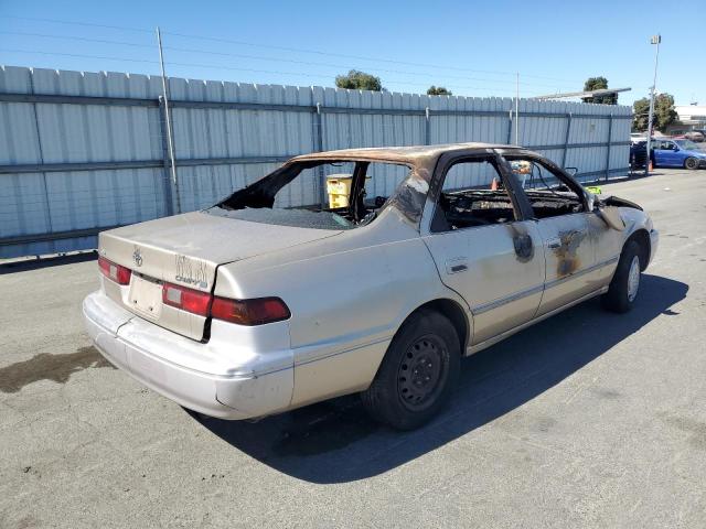 Photo 2 VIN: JT2BG22K2V0067410 - TOYOTA CAMRY 