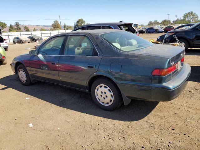 Photo 1 VIN: JT2BG22K2W0110998 - TOYOTA CAMRY CE 