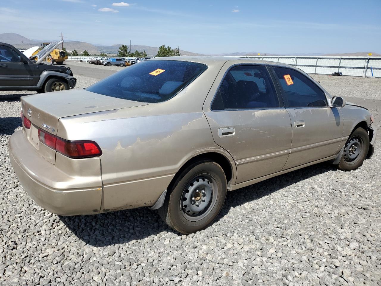 Photo 2 VIN: JT2BG22K2X0301791 - TOYOTA CAMRY 