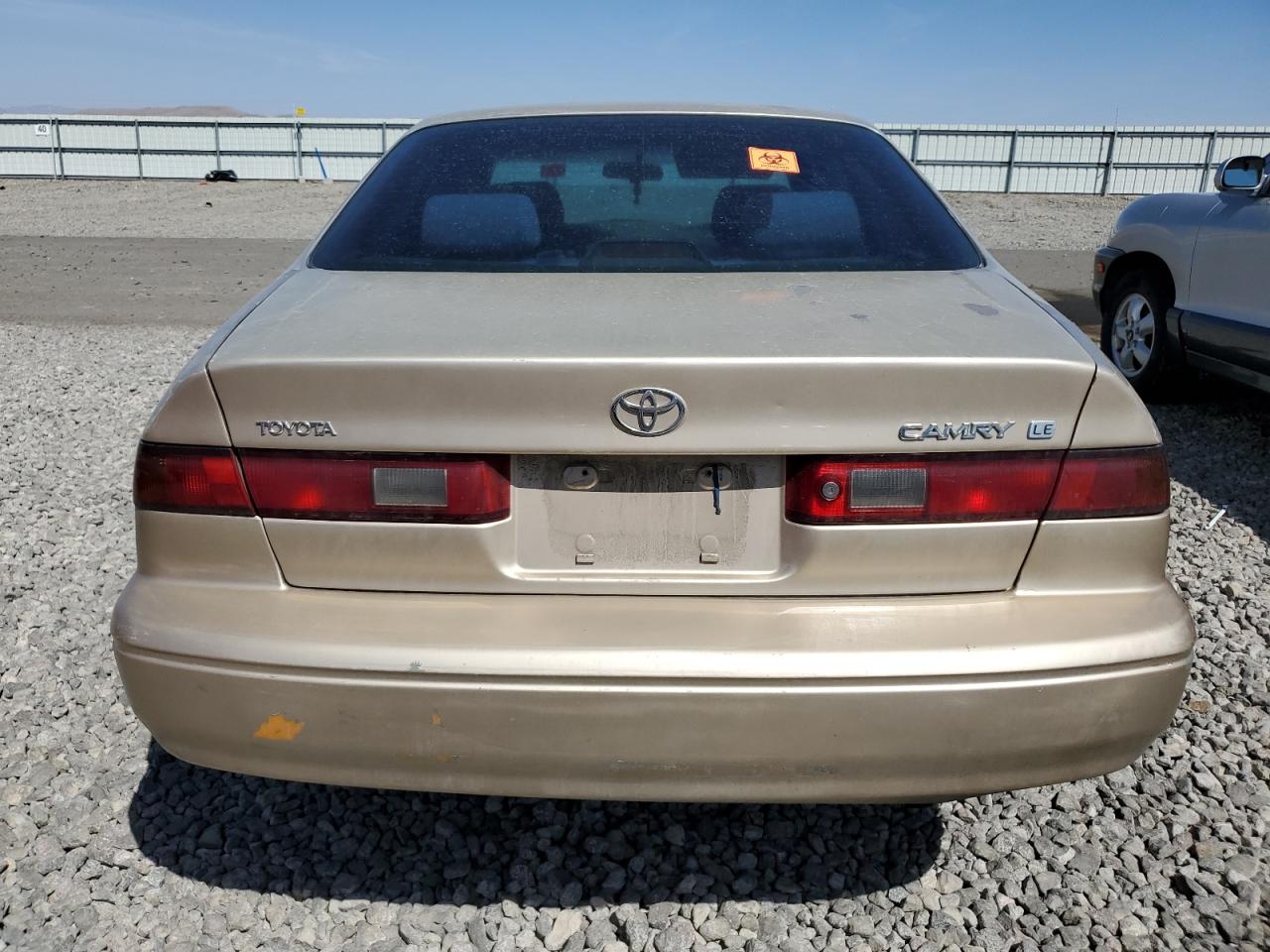 Photo 5 VIN: JT2BG22K2X0301791 - TOYOTA CAMRY 