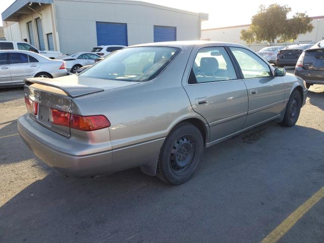 Photo 2 VIN: JT2BG22K2Y0395916 - TOYOTA CAMRY CE 