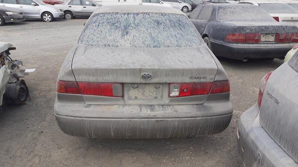 Photo 8 VIN: JT2BG22K2Y0471781 - TOYOTA CAMRY 