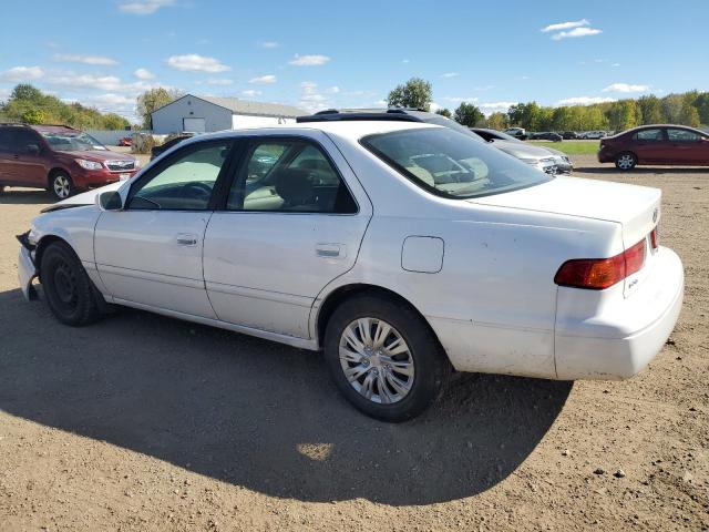 Photo 1 VIN: JT2BG22K2Y0473465 - TOYOTA CAMRY CE 