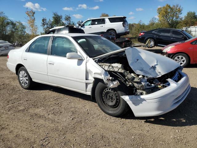 Photo 3 VIN: JT2BG22K2Y0473465 - TOYOTA CAMRY CE 