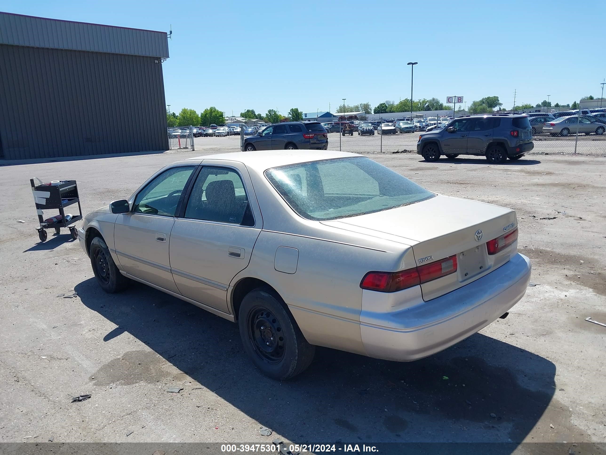 Photo 2 VIN: JT2BG22K3X0298254 - TOYOTA CAMRY 