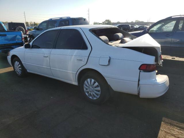 Photo 1 VIN: JT2BG22K4V0090896 - TOYOTA CAMRY LE 