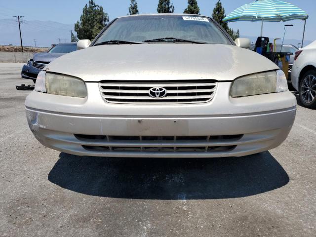 Photo 4 VIN: JT2BG22K4W0259770 - TOYOTA CAMRY 