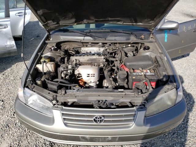 Photo 10 VIN: JT2BG22K5X0289006 - TOYOTA CAMRY LE 