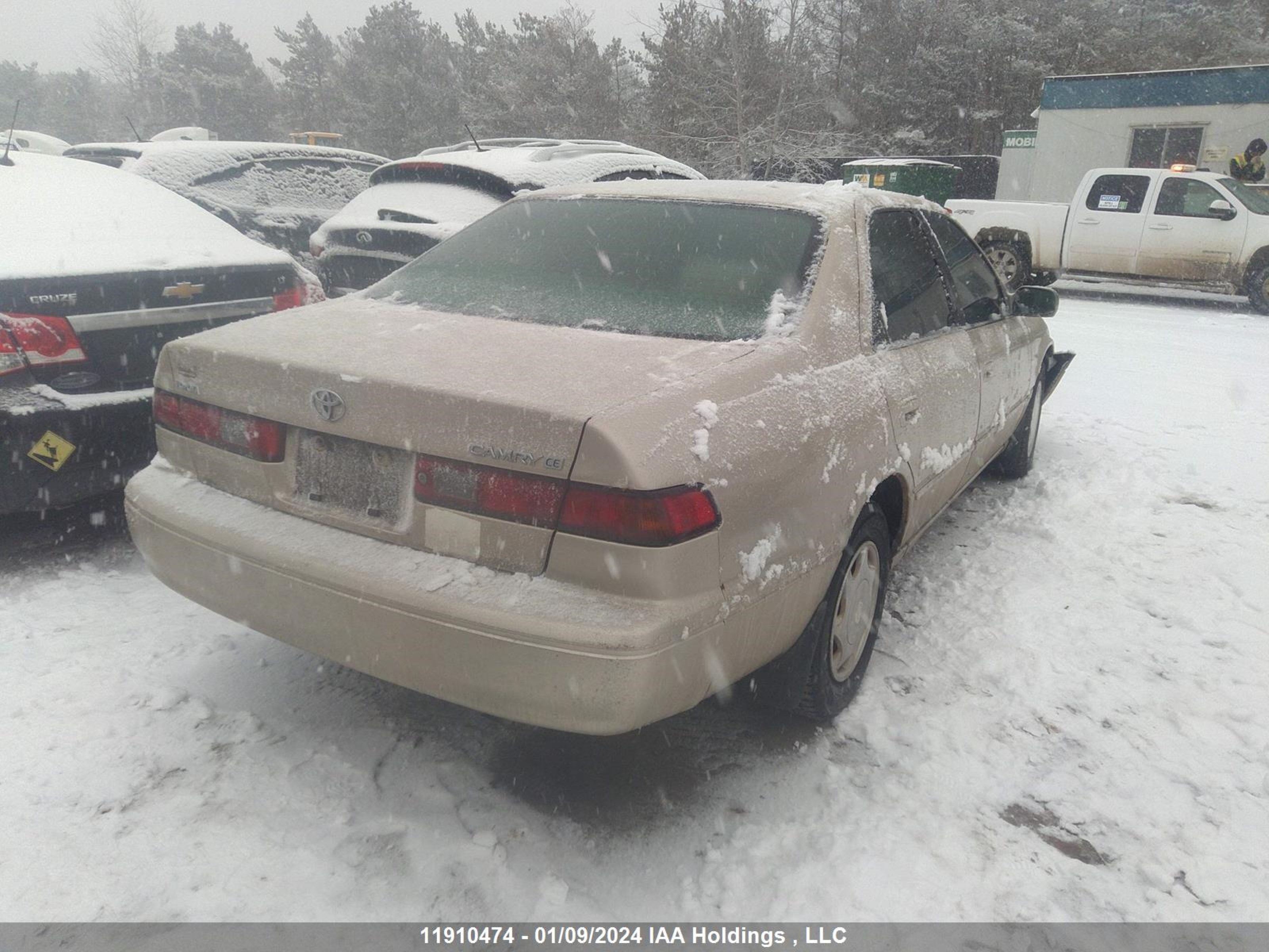 Photo 3 VIN: JT2BG22K5X0345574 - TOYOTA CAMRY 