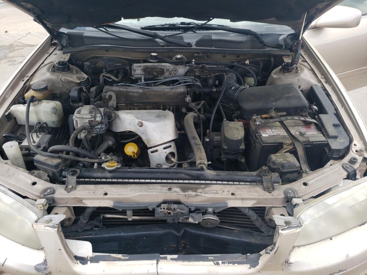 Photo 10 VIN: JT2BG22K5Y0400543 - TOYOTA CAMRY 