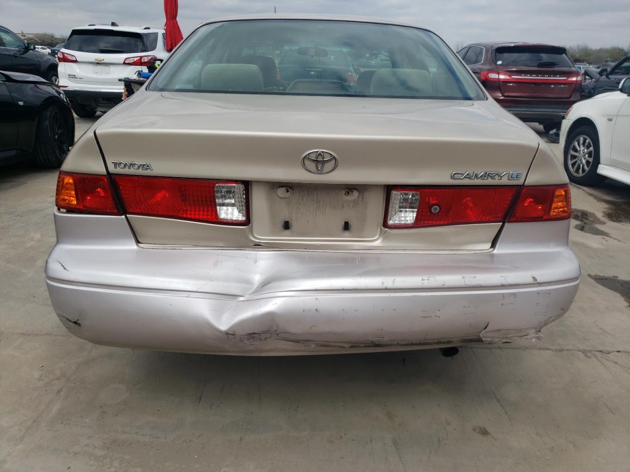 Photo 5 VIN: JT2BG22K5Y0400543 - TOYOTA CAMRY 