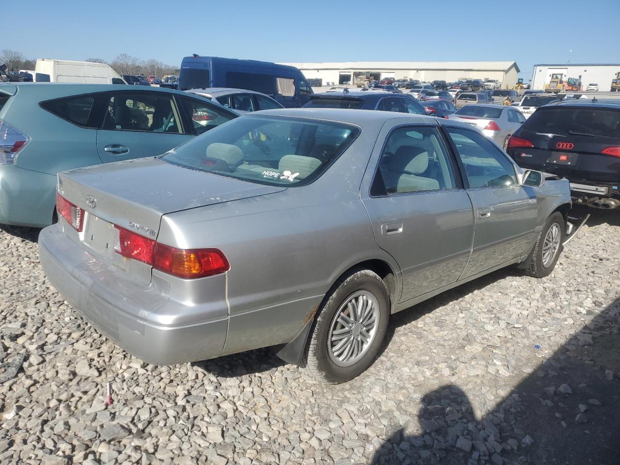 Photo 2 VIN: JT2BG22K5Y0529852 - TOYOTA CAMRY 