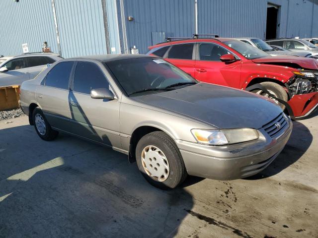 Photo 3 VIN: JT2BG22K6W0189950 - TOYOTA CAMRY CE 