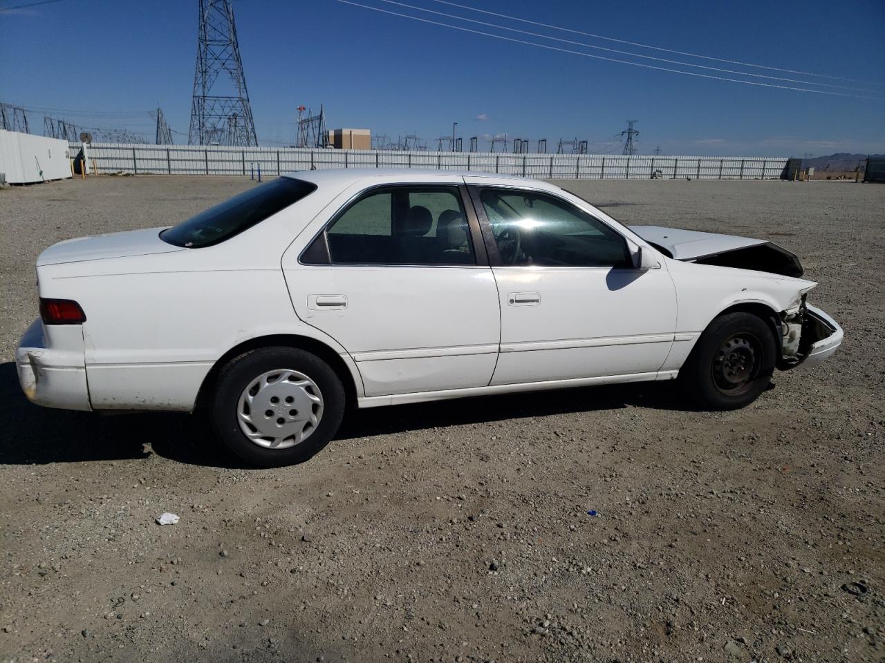 Photo 2 VIN: JT2BG22K6W0200218 - TOYOTA CAMRY 