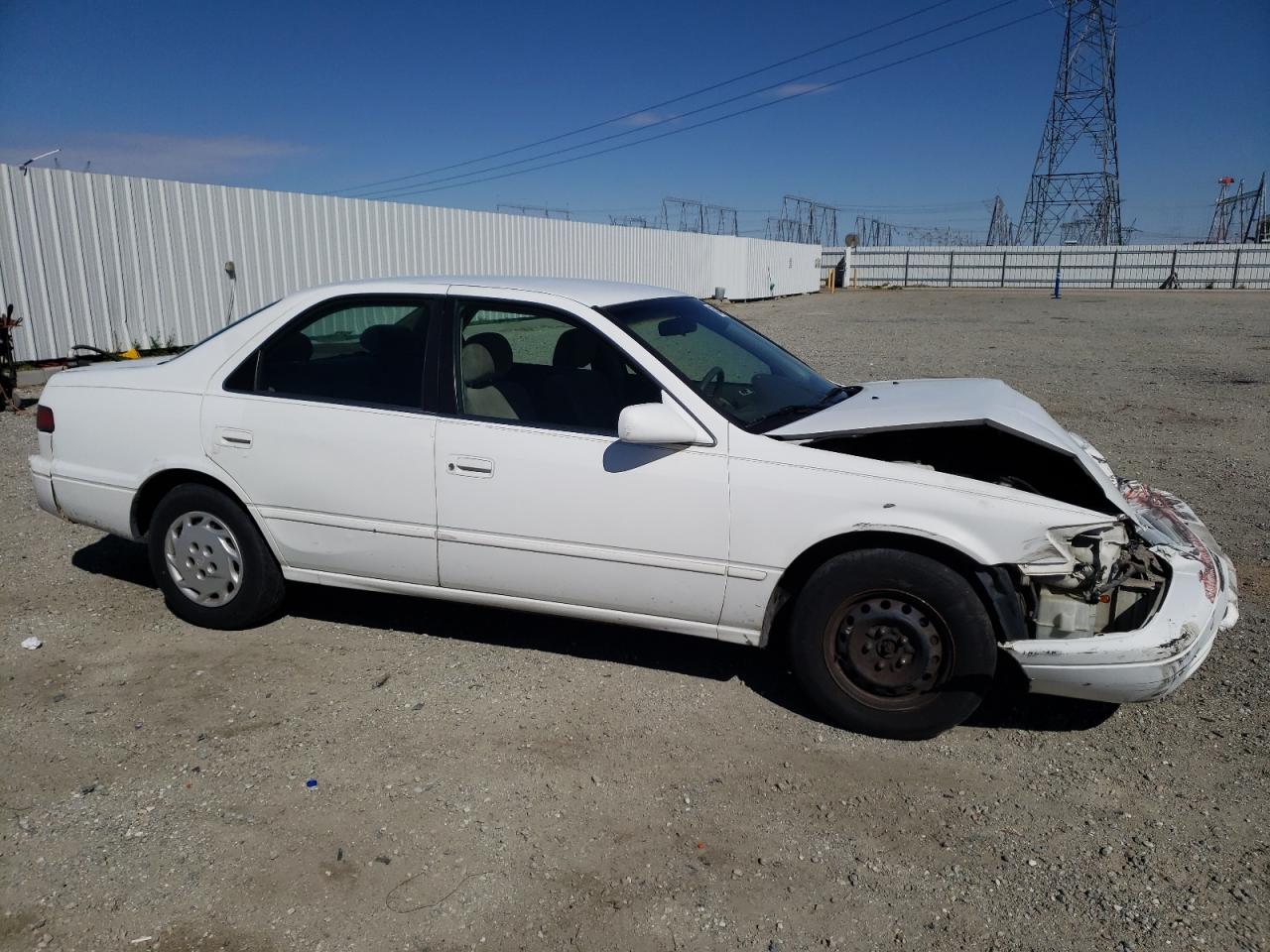 Photo 3 VIN: JT2BG22K6W0200218 - TOYOTA CAMRY 