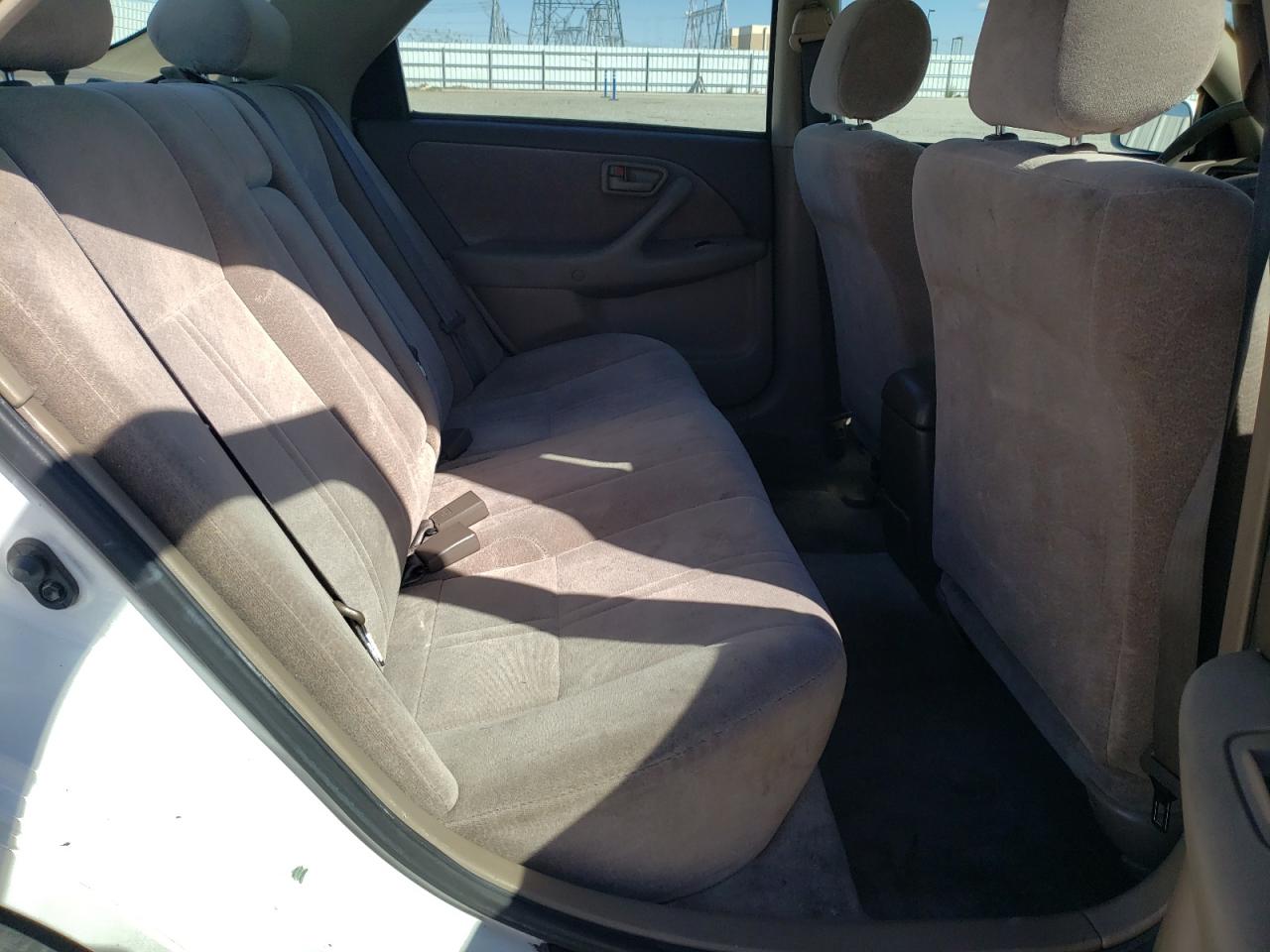 Photo 9 VIN: JT2BG22K6W0200218 - TOYOTA CAMRY 