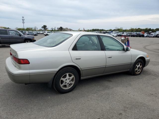 Photo 2 VIN: JT2BG22K6X0332865 - TOYOTA CAMRY 