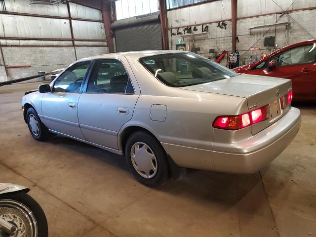 Photo 1 VIN: JT2BG22K6Y0518925 - TOYOTA CAMRY 