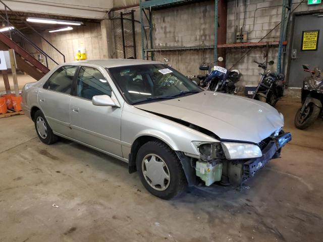 Photo 3 VIN: JT2BG22K6Y0518925 - TOYOTA CAMRY 