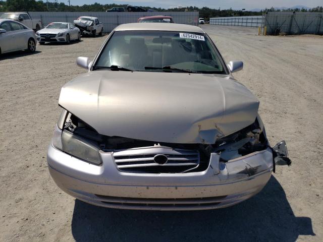 Photo 4 VIN: JT2BG22K7V0081612 - TOYOTA CAMRY 