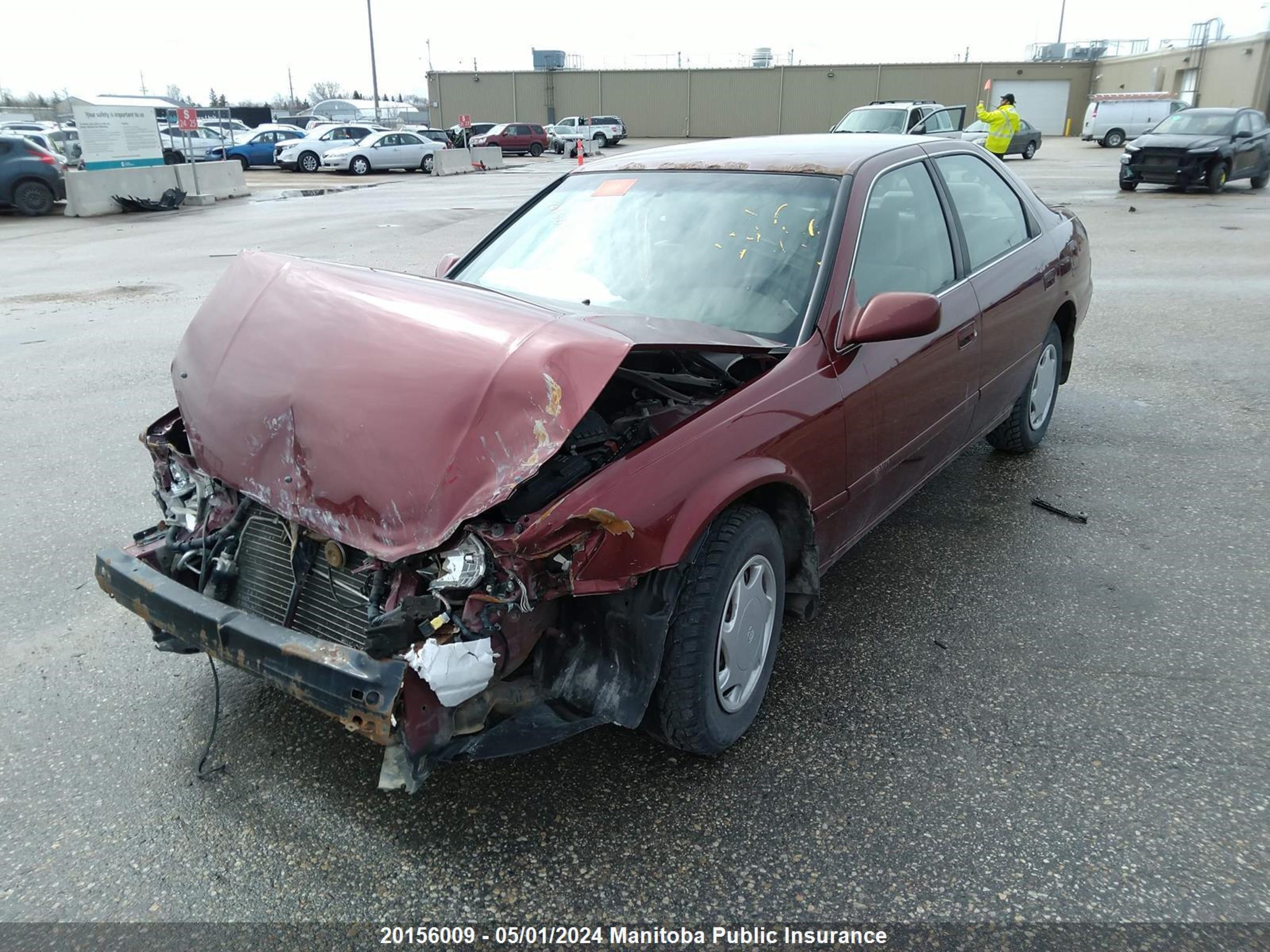 Photo 1 VIN: JT2BG22K7Y0390520 - TOYOTA CAMRY 