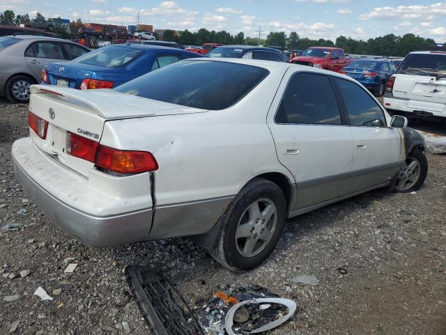 Photo 2 VIN: JT2BG22K810574032 - TOYOTA CAMRY 