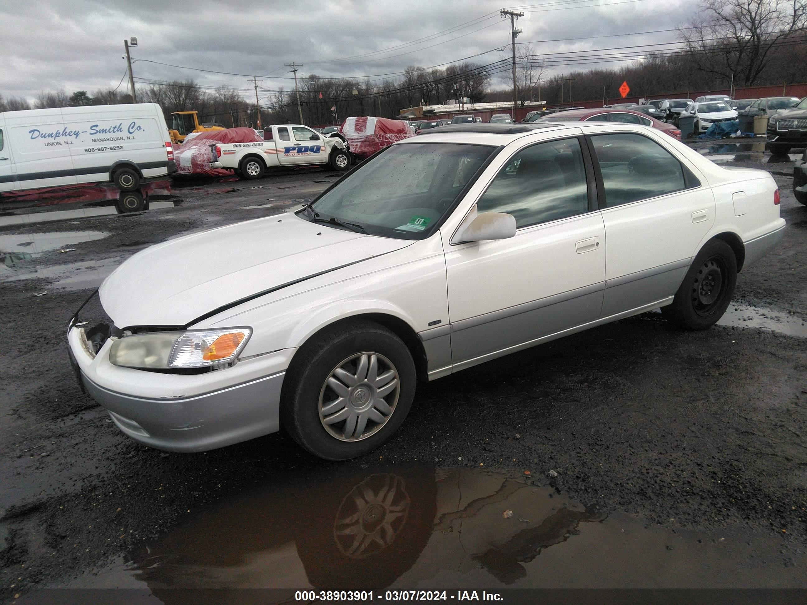 Photo 1 VIN: JT2BG22K810580901 - TOYOTA CAMRY 