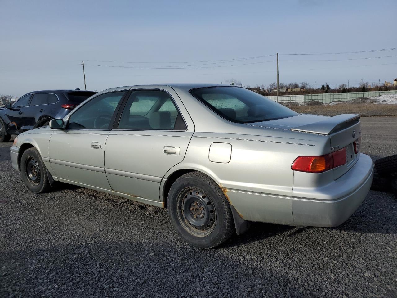 Photo 1 VIN: JT2BG22K810582518 - TOYOTA CAMRY 