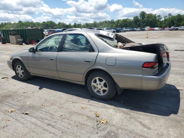 Photo 1 VIN: JT2BG22K8V0004487 - TOYOTA CAMRY 