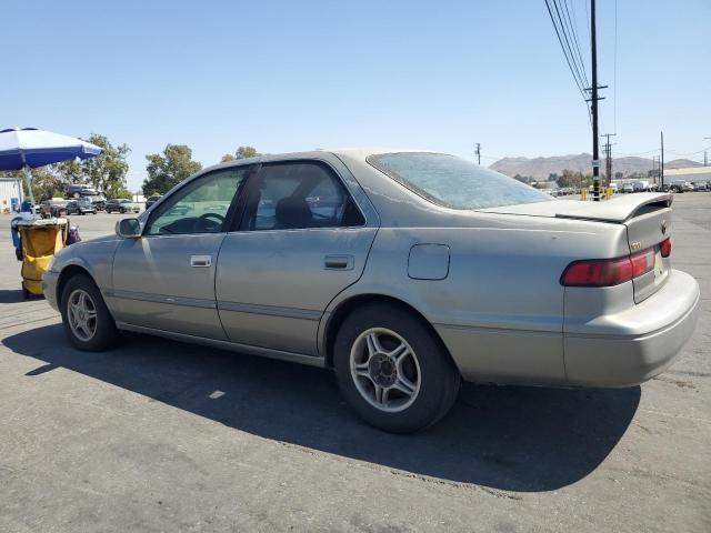 Photo 1 VIN: JT2BG22K8V0044648 - TOYOTA CAMRY LE 