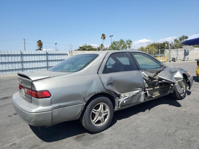 Photo 2 VIN: JT2BG22K8V0044648 - TOYOTA CAMRY LE 