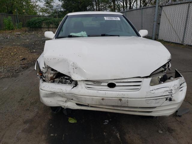 Photo 4 VIN: JT2BG22K8W0144346 - TOYOTA CAMRY 