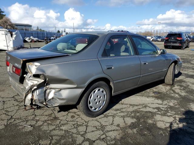 Photo 2 VIN: JT2BG22K8W0194275 - TOYOTA CAMRY 